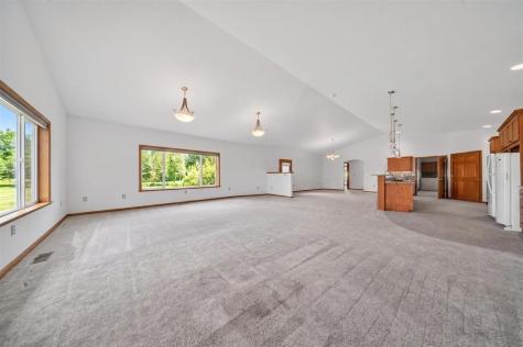 1264 Ivan Lane West Liberty IA 52776