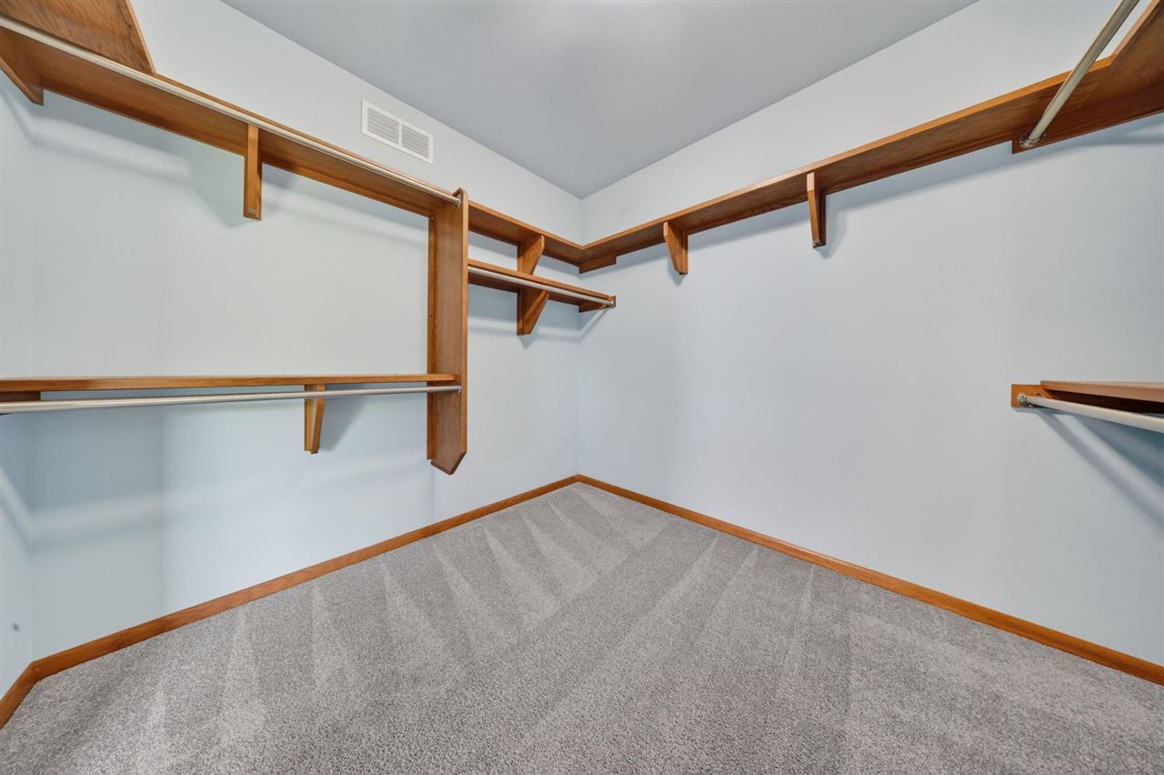 1264 Ivan Lane West Liberty IA 52776