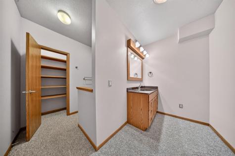 1264 Ivan Lane West Liberty IA 52776