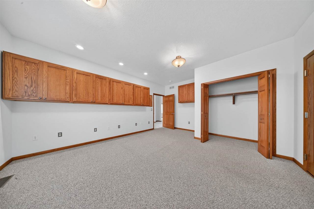 1264 Ivan Lane West Liberty IA 52776