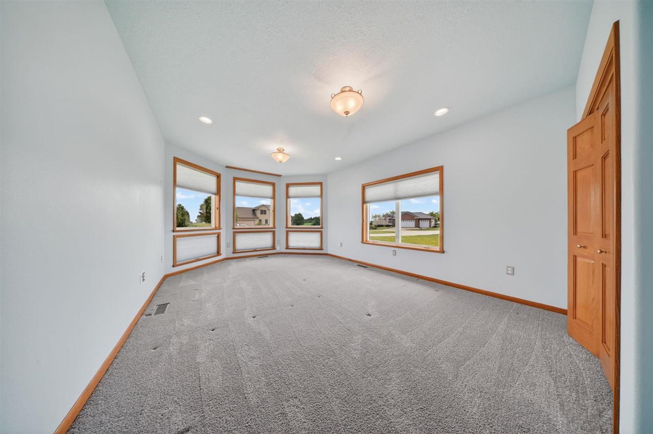 1264 Ivan Lane West Liberty IA 52776