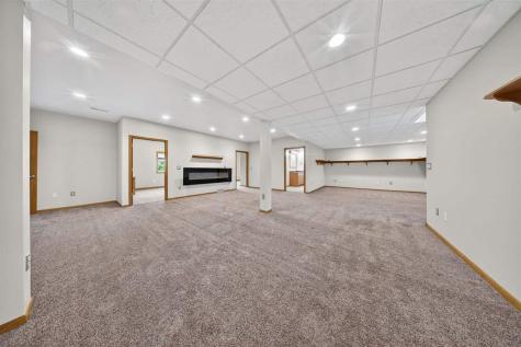 1264 Ivan Lane West Liberty IA 52776