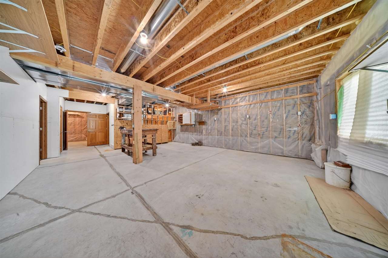1264 Ivan Lane West Liberty IA 52776