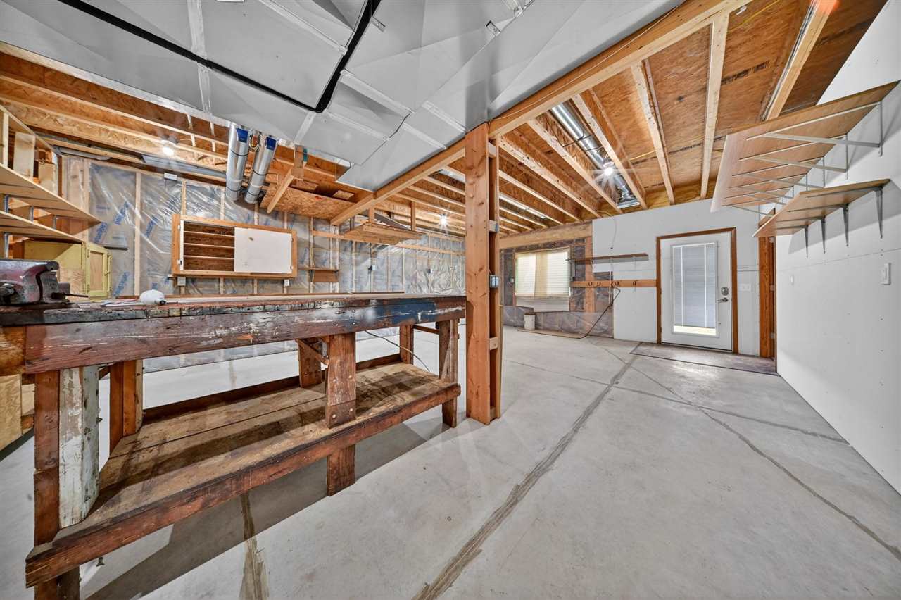 1264 Ivan Lane West Liberty IA 52776