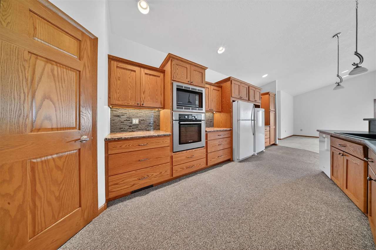 1264 Ivan Lane West Liberty IA 52776