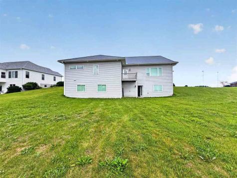 1264 Ivan Lane West Liberty IA 52776