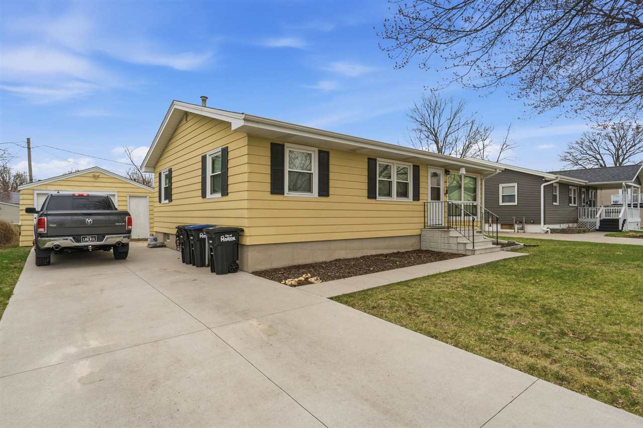 1045 25th Street Marion IA 52302