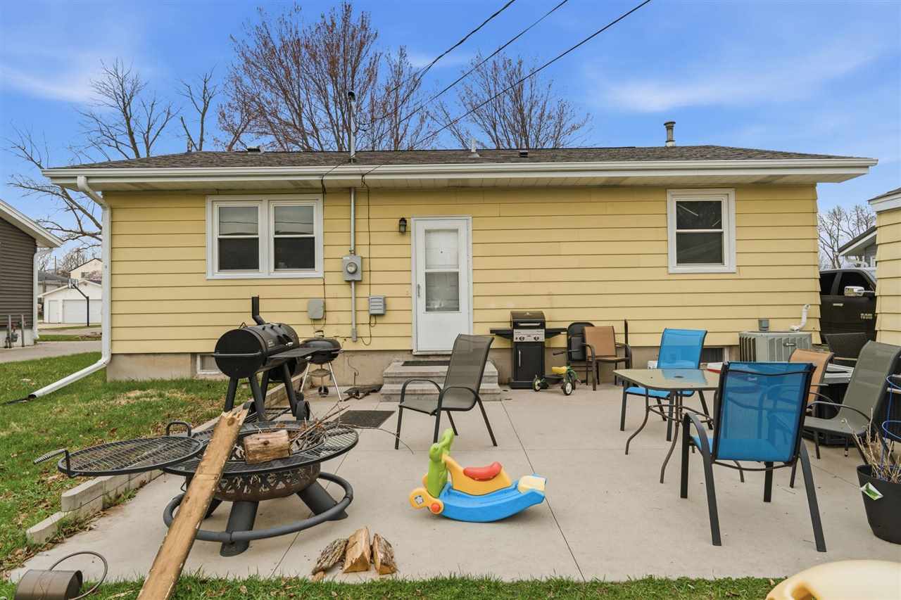 1045 25th Street Marion IA 52302