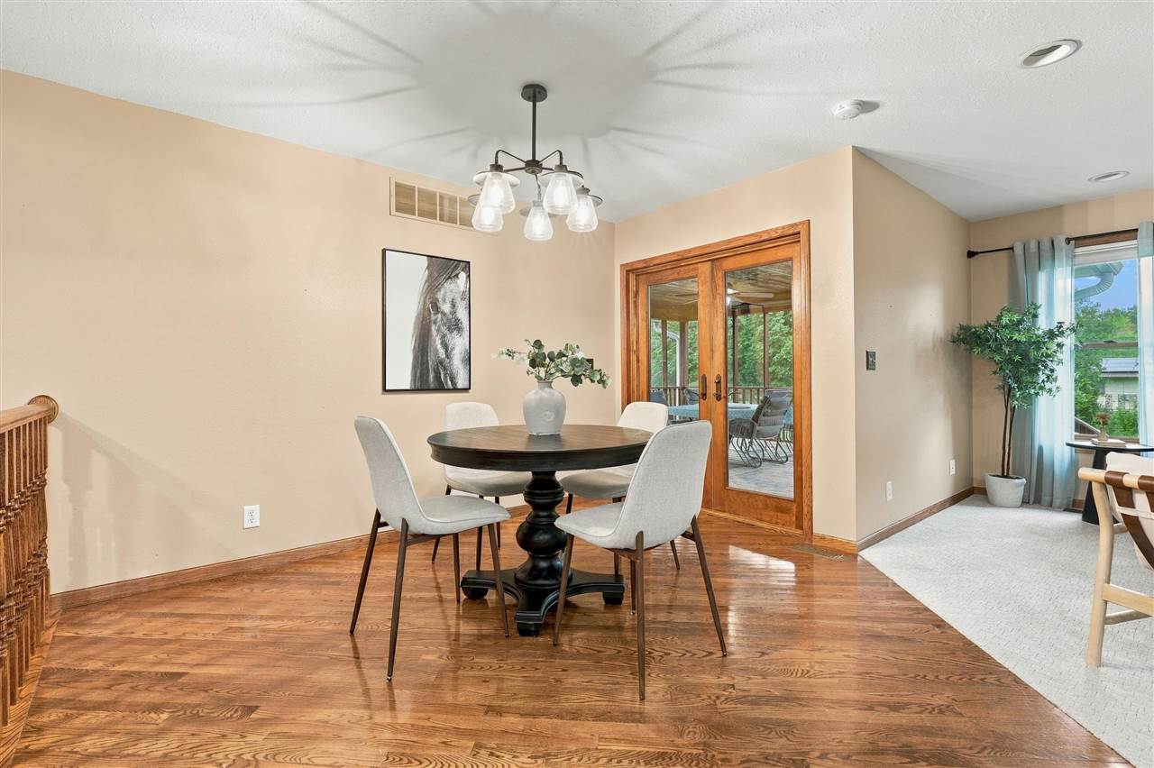715 14th Street Kalona IA 52247