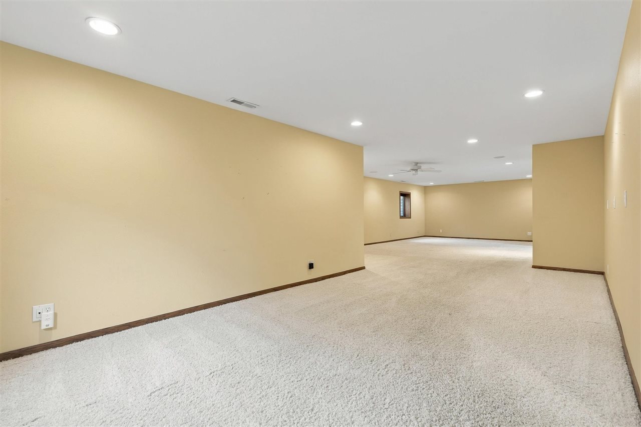 715 14th Street Kalona IA 52247