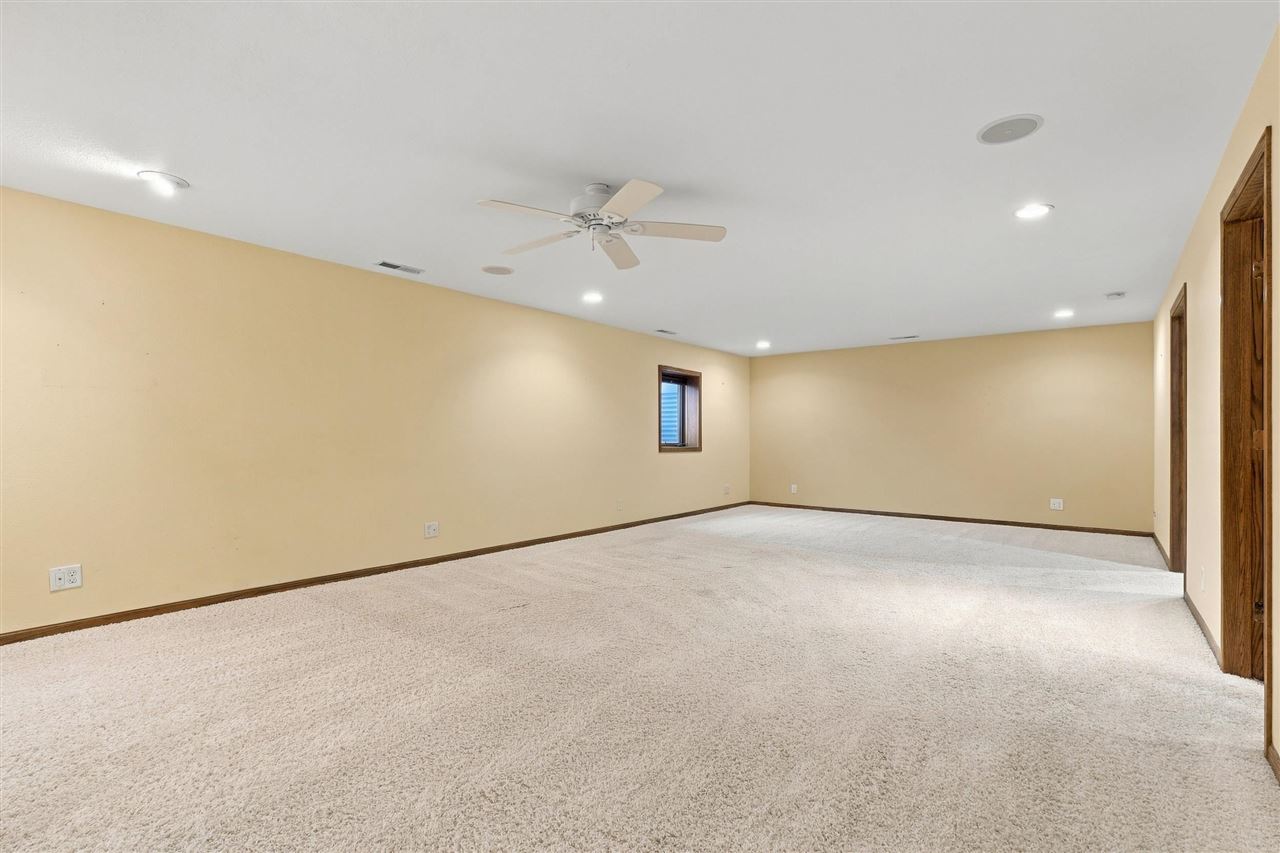 715 14th Street Kalona IA 52247