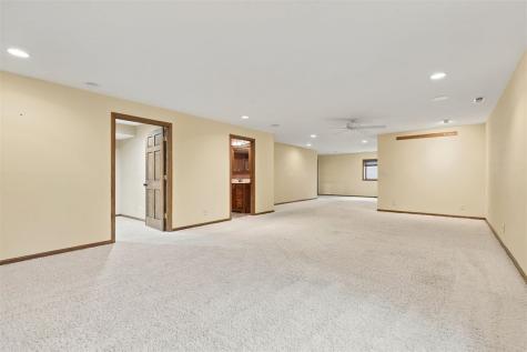 715 14th Street Kalona IA 52247