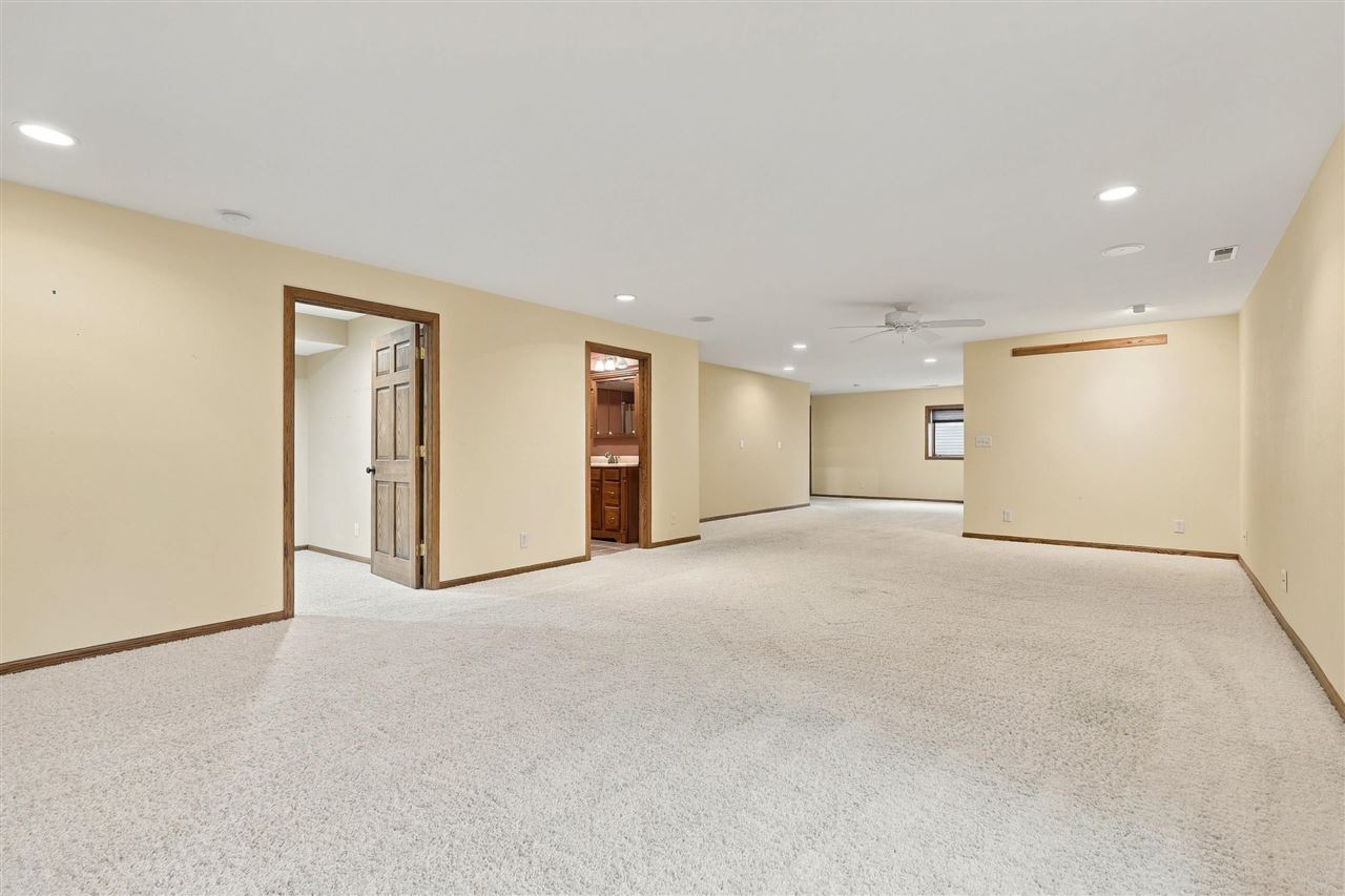715 14th Street Kalona IA 52247