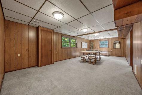 7 West View Acres NE Iowa City IA 52240