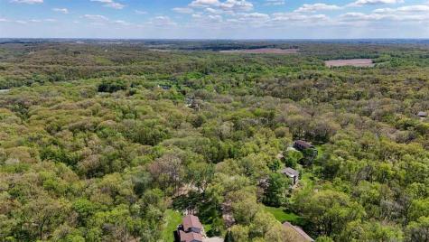 7 West View Acres NE Iowa City IA 52240