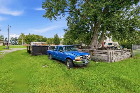 201 S Smith Street Olds IA 52647