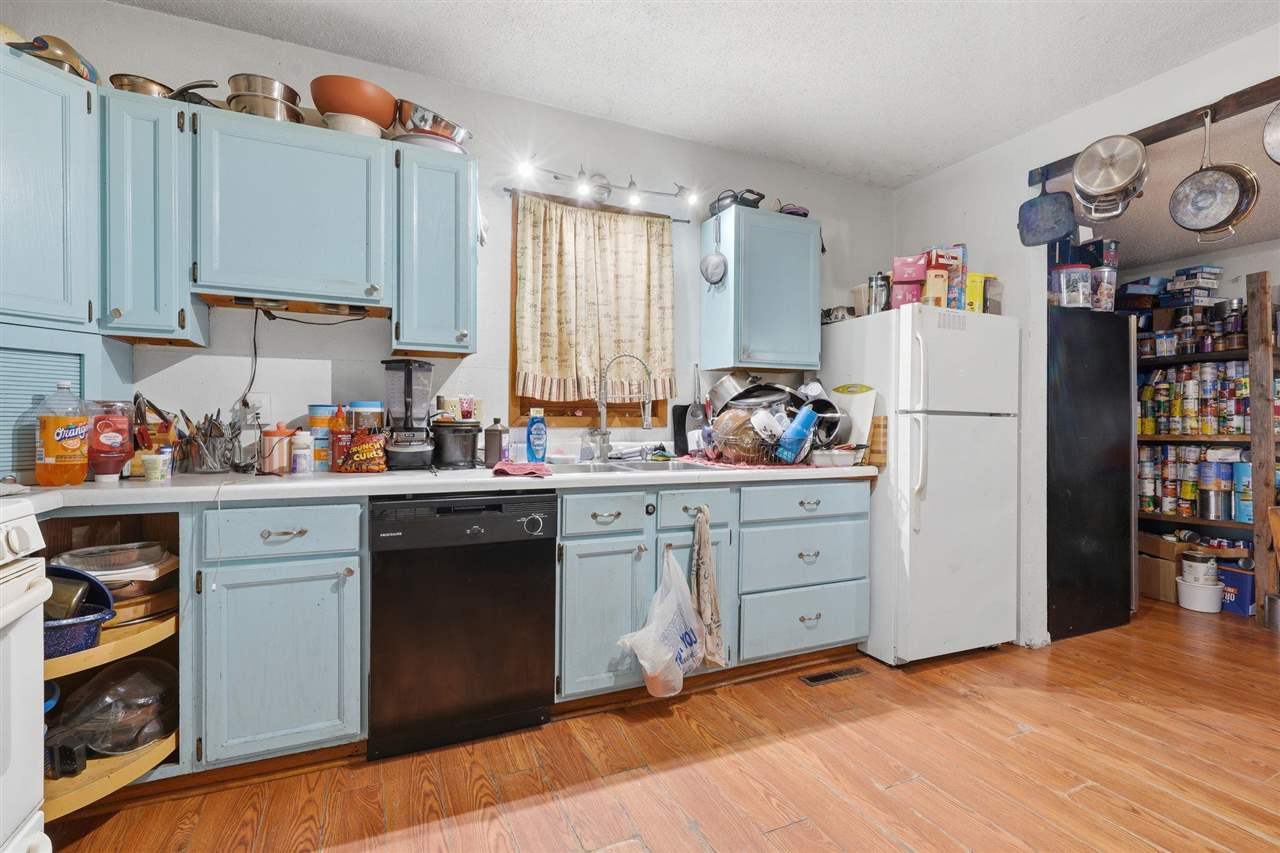 201 S Smith Street Olds IA 52647