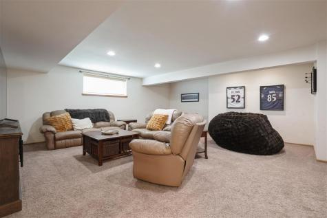 202 Jasper Street Marion IA 52302