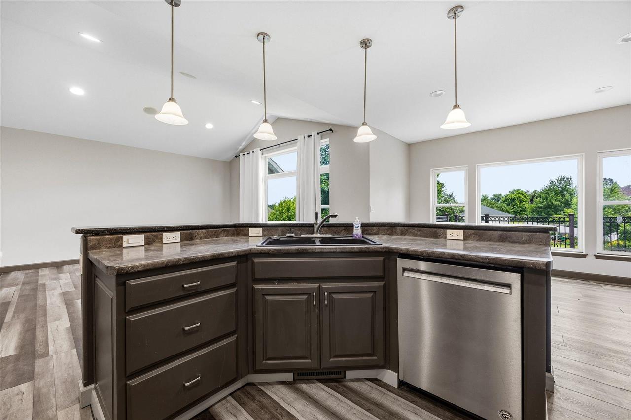426 Prairie View Drive Fairfax IA 52228