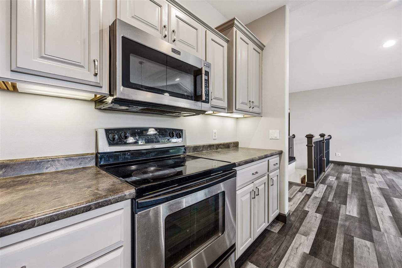 426 Prairie View Drive Fairfax IA 52228