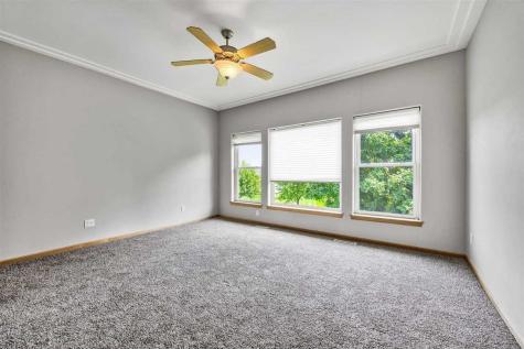 426 Prairie View Drive Fairfax IA 52228