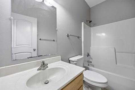 426 Prairie View Drive Fairfax IA 52228