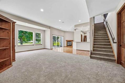 426 Prairie View Drive Fairfax IA 52228