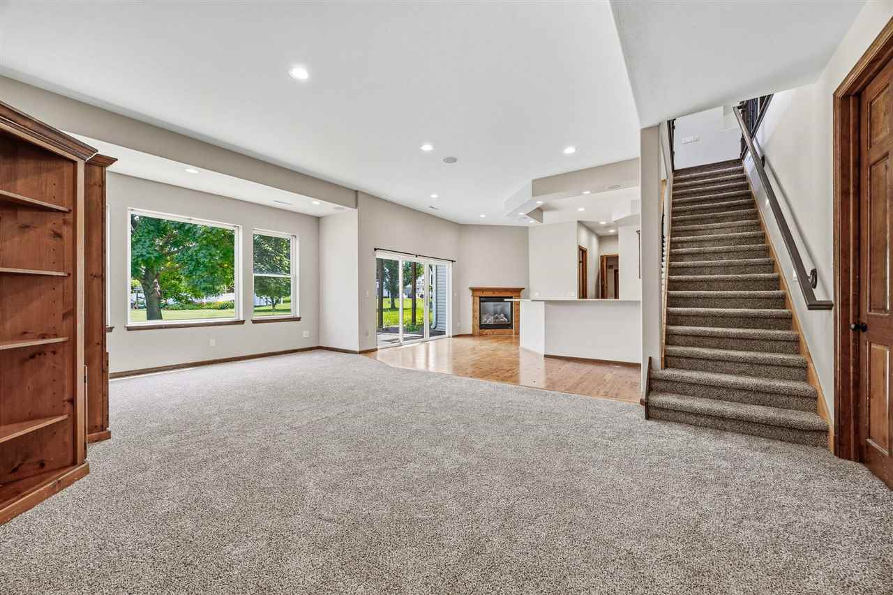 426 Prairie View Drive Fairfax IA 52228
