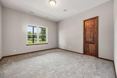 426 Prairie View Drive Fairfax IA 52228