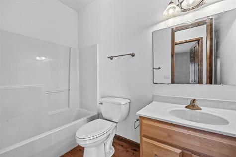 426 Prairie View Drive Fairfax IA 52228