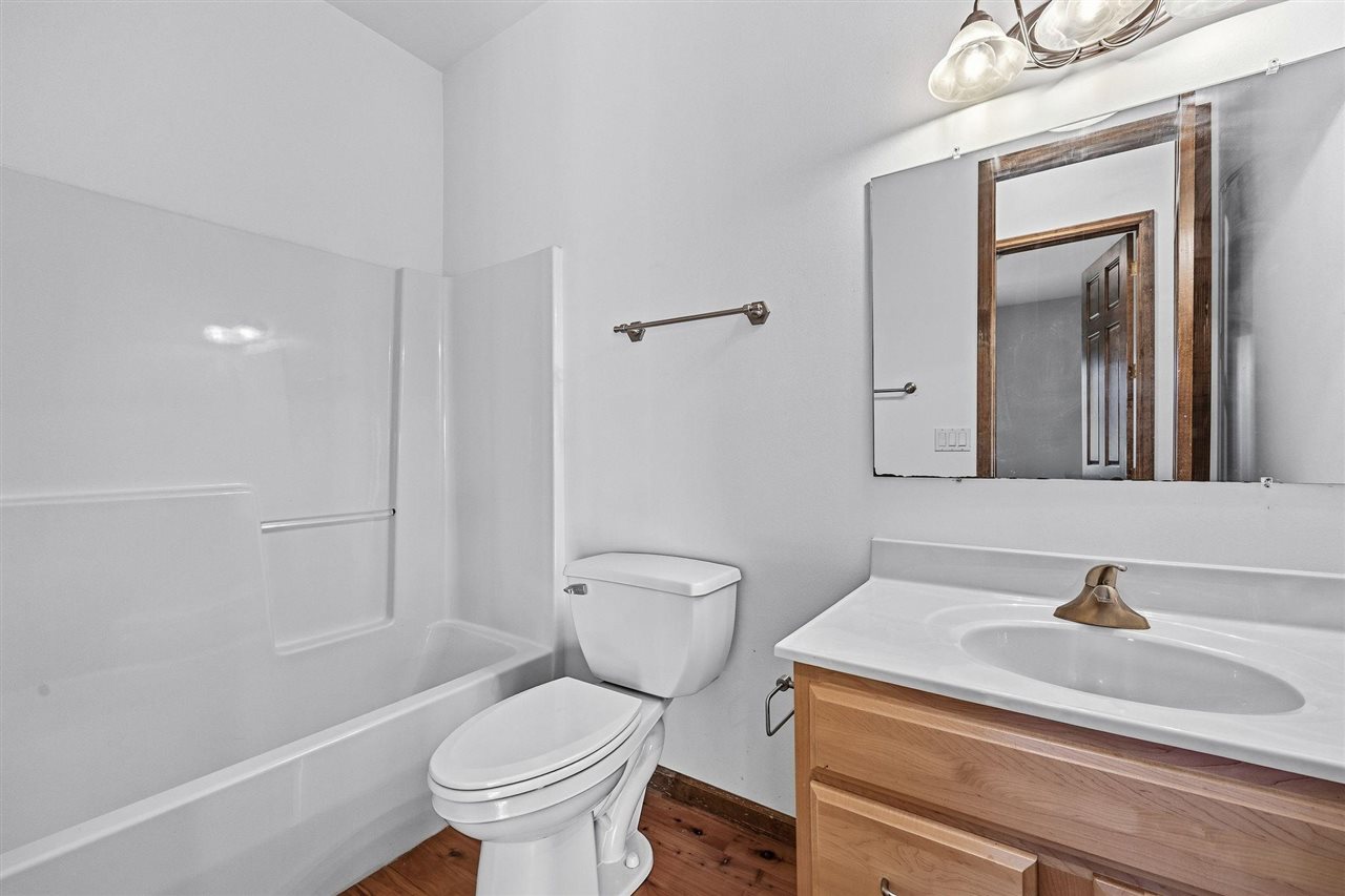 426 Prairie View Drive Fairfax IA 52228