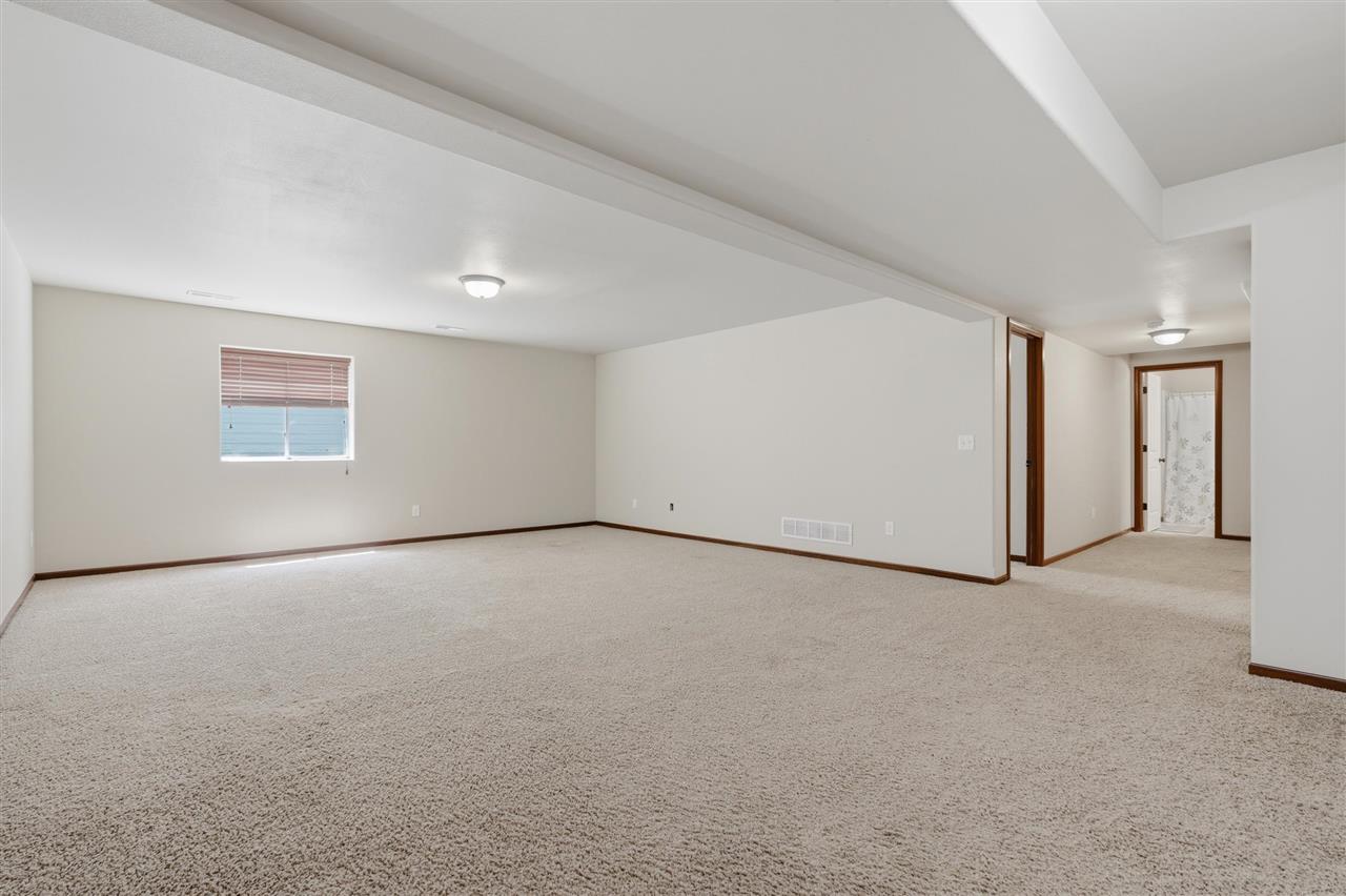 605 Penn Ridge Drive North Liberty IA 52317