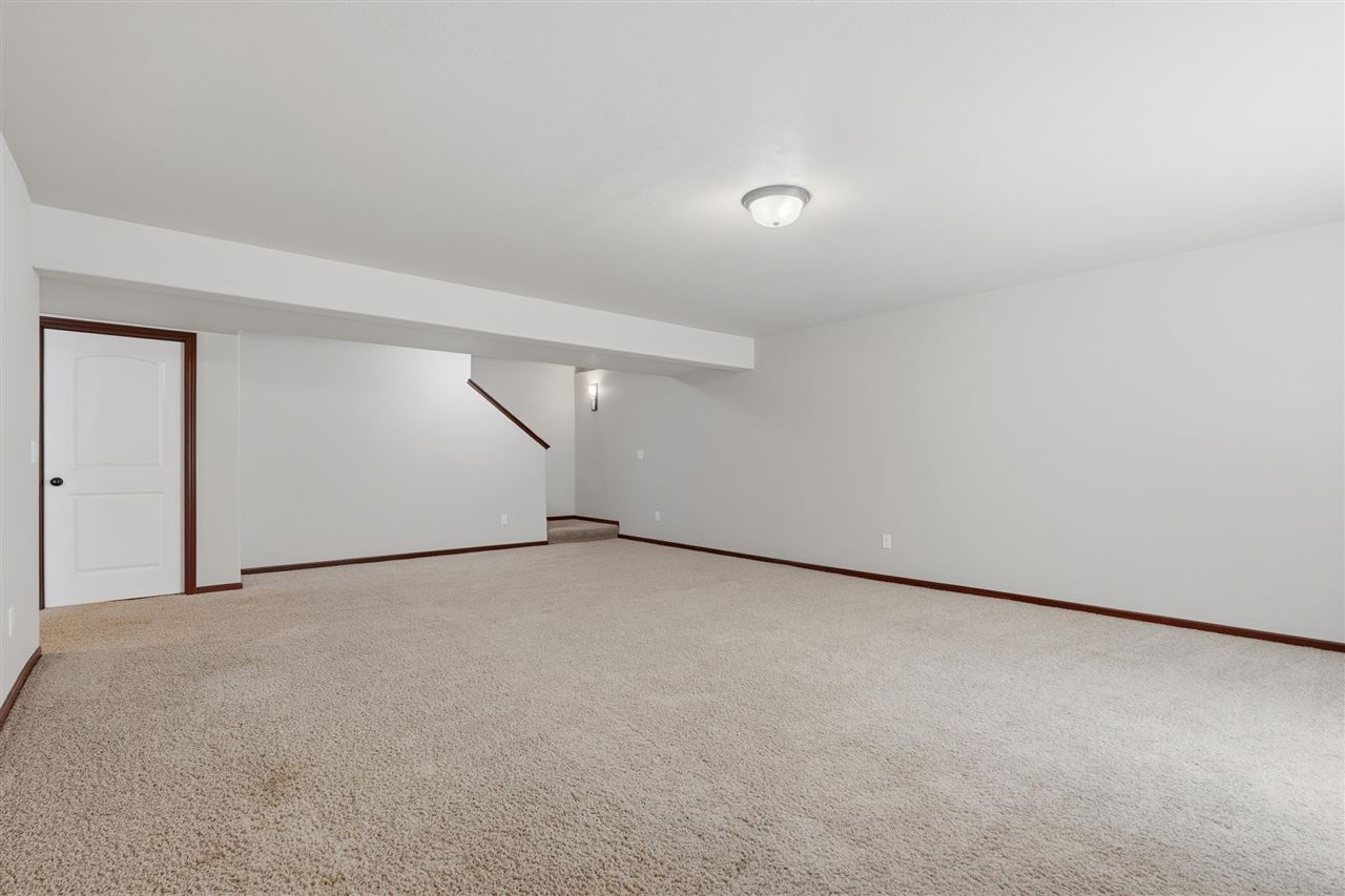 605 Penn Ridge Drive North Liberty IA 52317