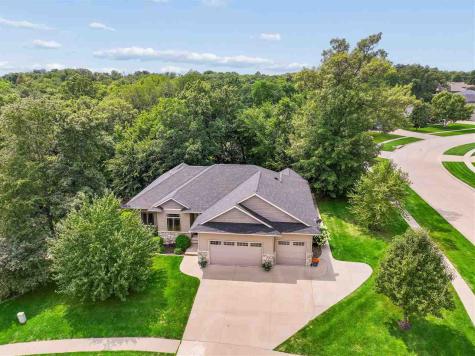 1685 Redbud Circle North Liberty IA 52317