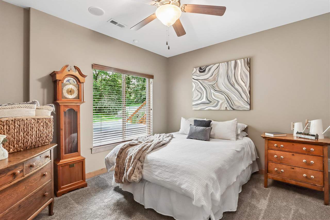 1685 Redbud Circle North Liberty IA 52317
