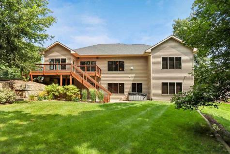 1685 Redbud Circle North Liberty IA 52317