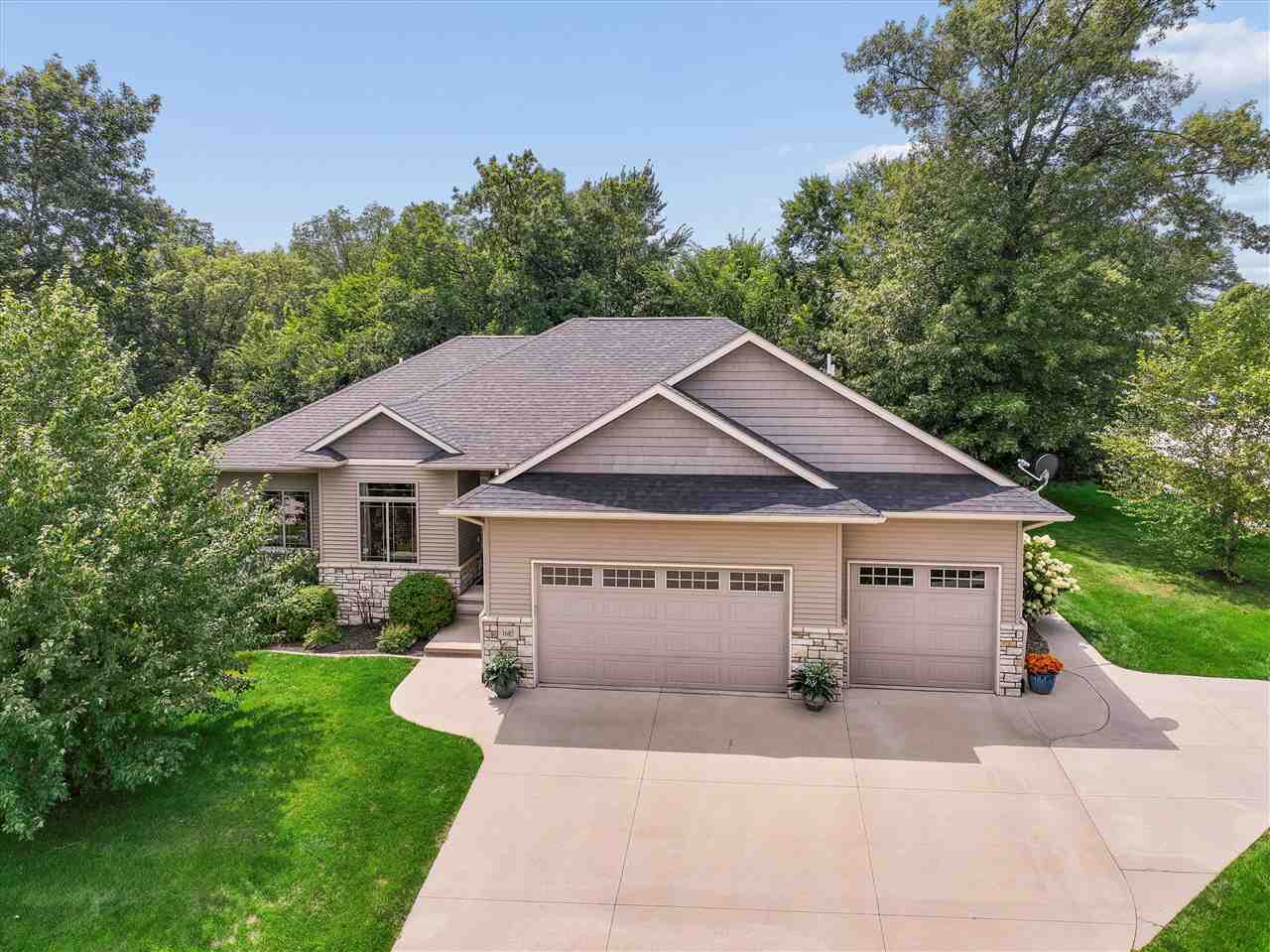 1685 Redbud Circle North Liberty IA 52317