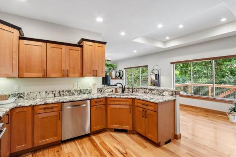 1685 Redbud Circle North Liberty IA 52317