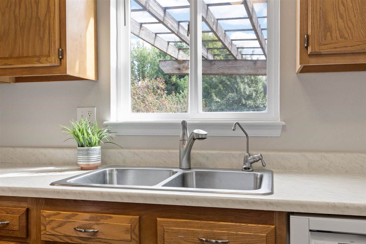 1333 Woolridge Drive Coralville IA 52241