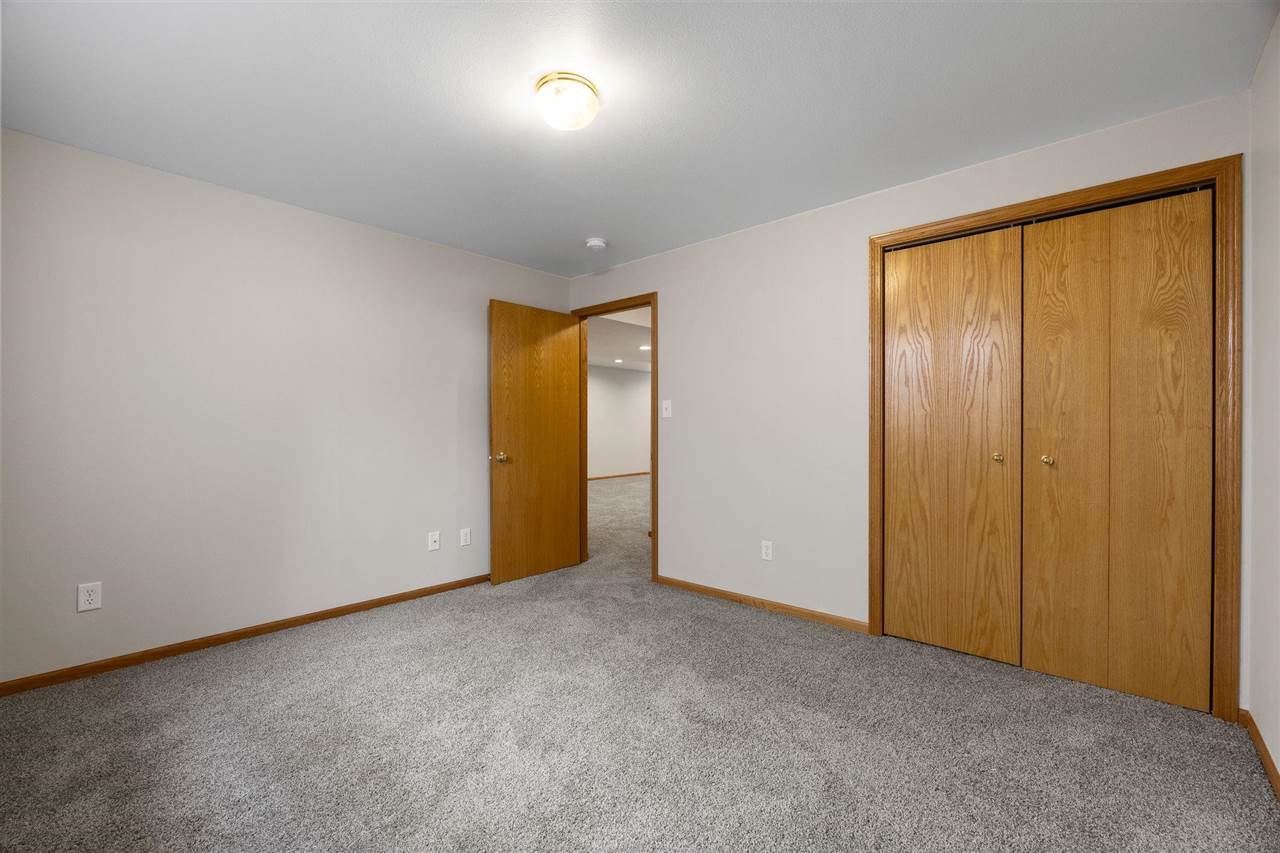 1333 Woolridge Drive Coralville IA 52241