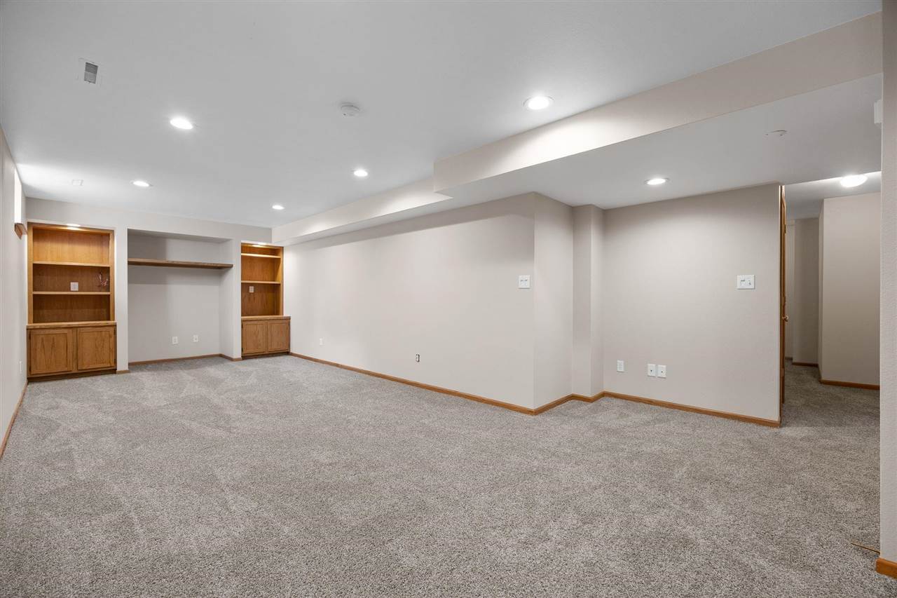 1333 Woolridge Drive Coralville IA 52241