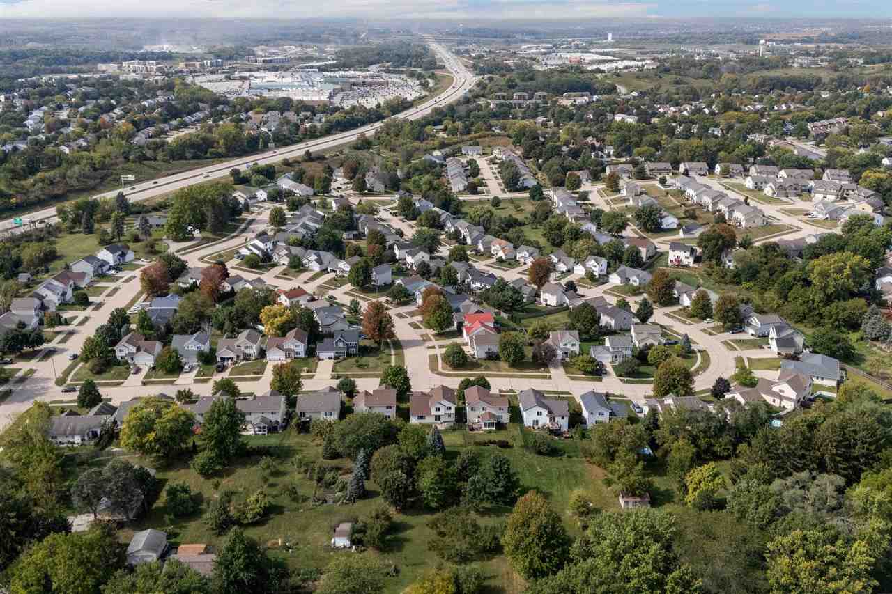 1333 Woolridge Drive Coralville IA 52241