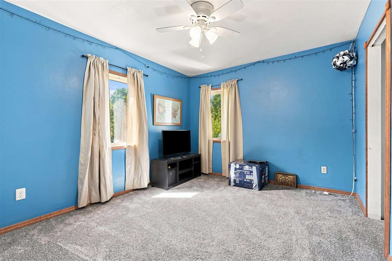 304 W Main Street Brighton IA 52540