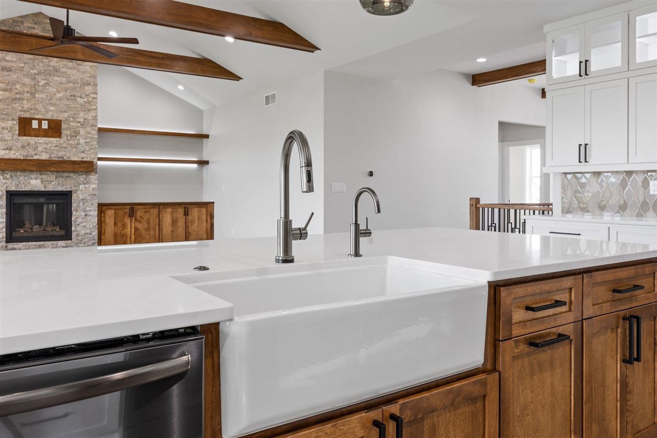 652 Rock Ridge Road Tiffin IA 52340