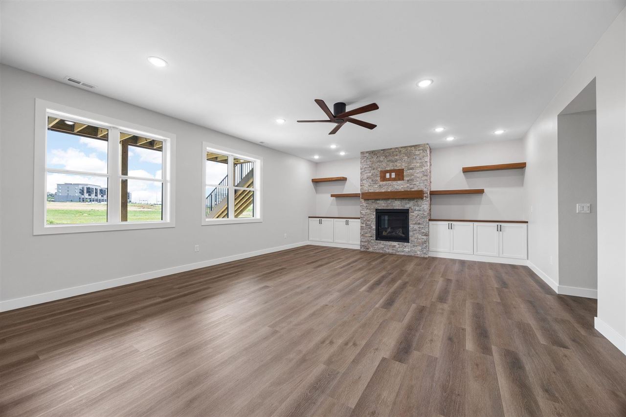 652 Rock Ridge Road Tiffin IA 52340