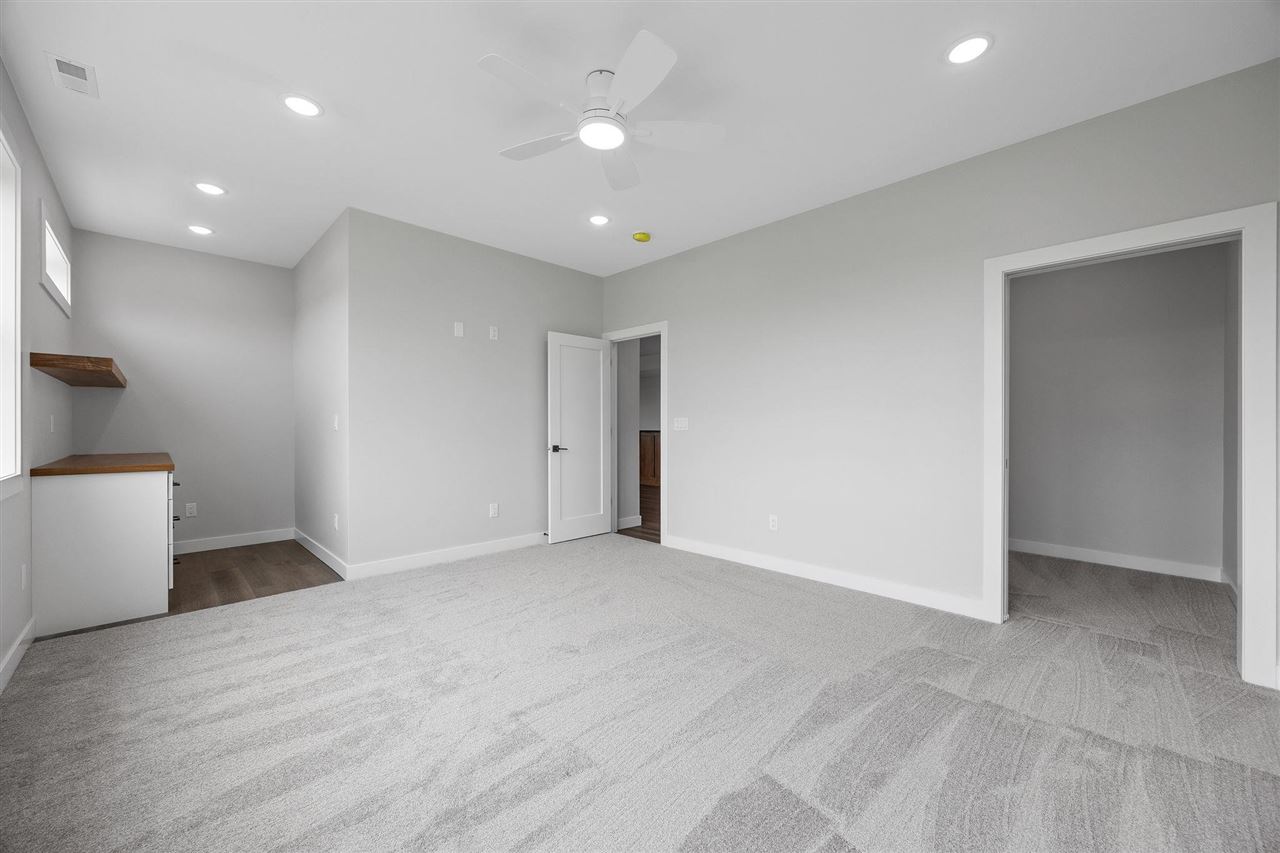 652 Rock Ridge Road Tiffin IA 52340