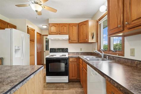 1822 Y Avenue Homestead IA 52236