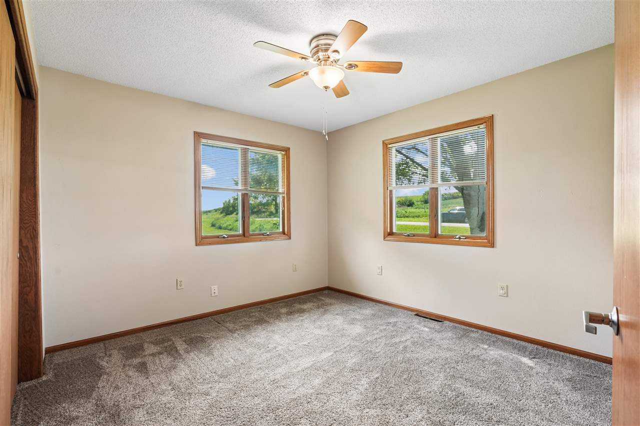 1822 Y Avenue Homestead IA 52236