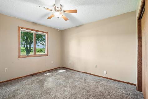 1822 Y Avenue Homestead IA 52236