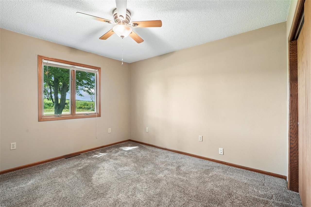 1822 Y Avenue Homestead IA 52236